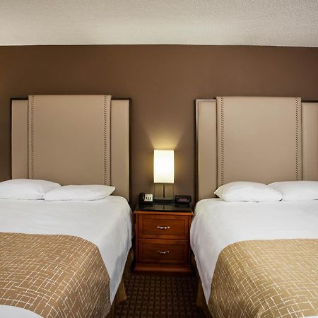 Travelodge By Wyndham Fort Wayne North Exteriér fotografie