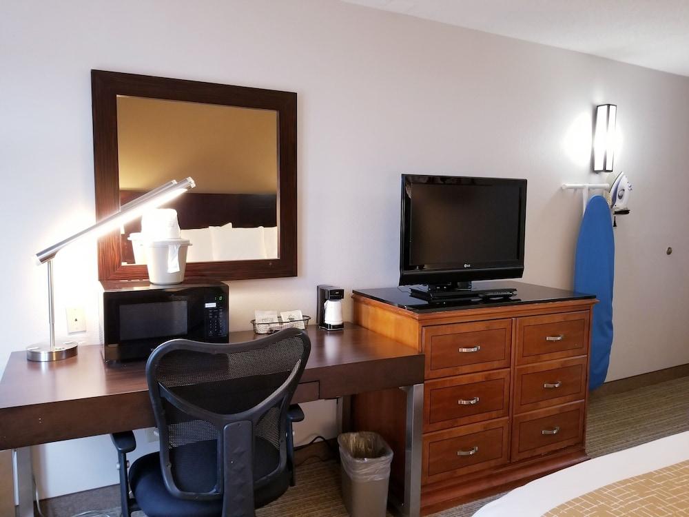 Travelodge By Wyndham Fort Wayne North Exteriér fotografie