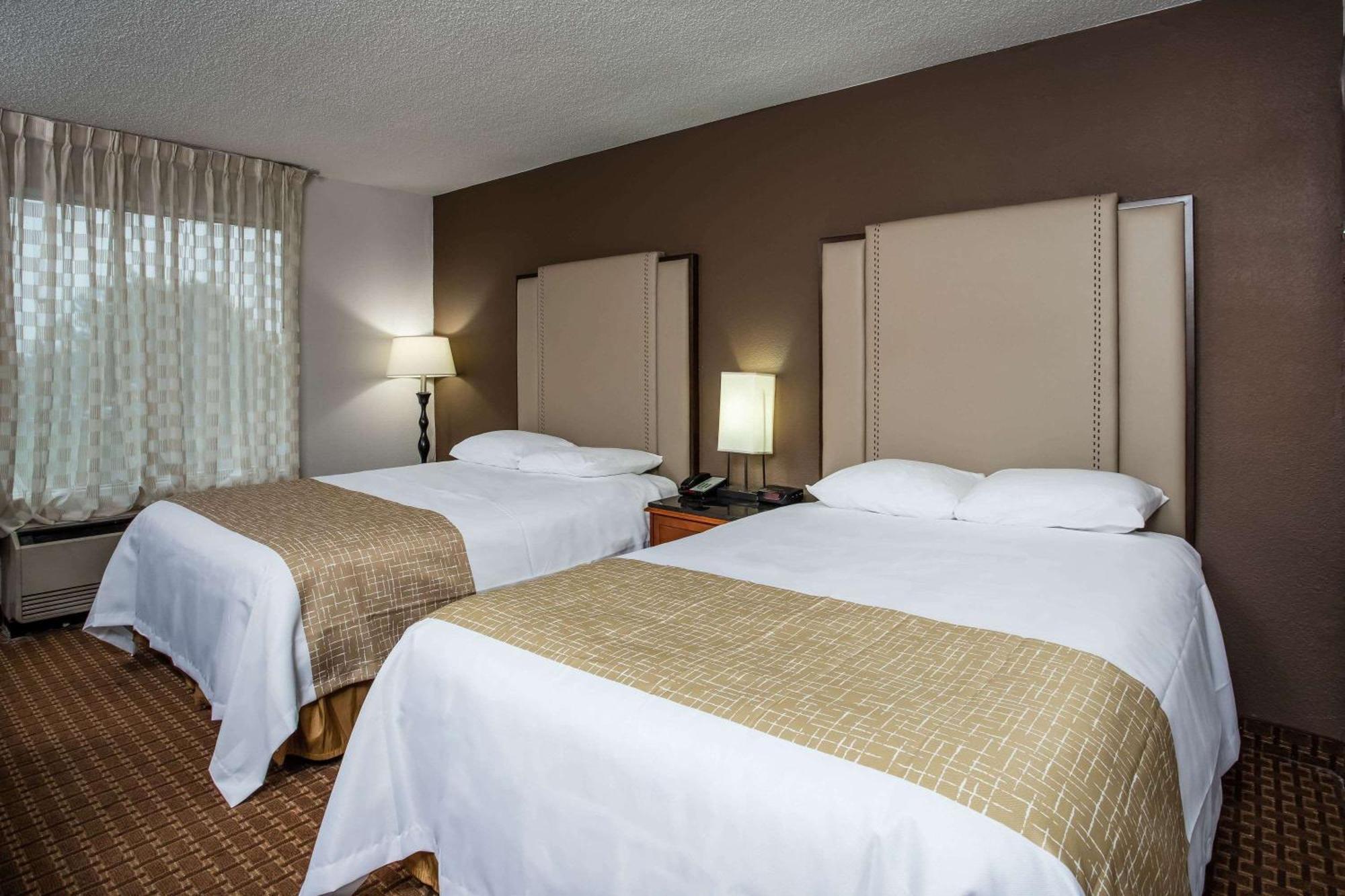 Travelodge By Wyndham Fort Wayne North Exteriér fotografie