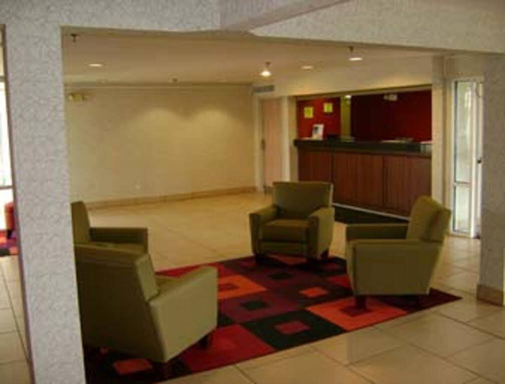 Travelodge By Wyndham Fort Wayne North Exteriér fotografie